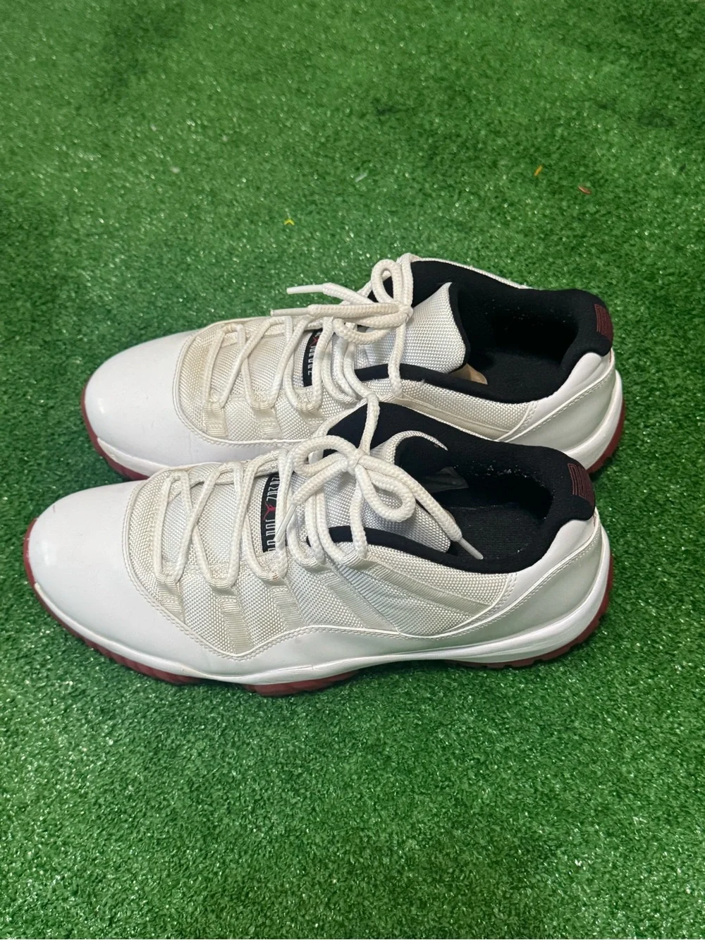 Jordan 11 Retro Low Cherry Bottom